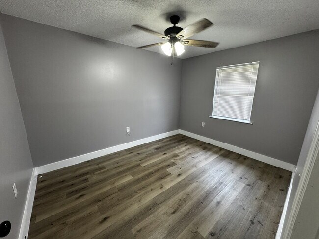 Building Photo - Home for Rent