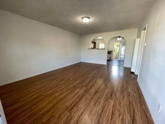 Interior Photo - 271 Parke St