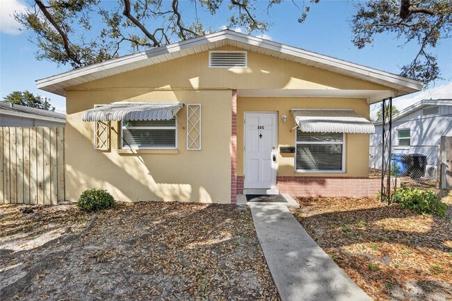 Building Photo - 685 71st Ave N