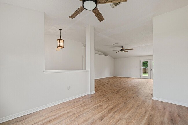 Building Photo - 8517 High School Blvd