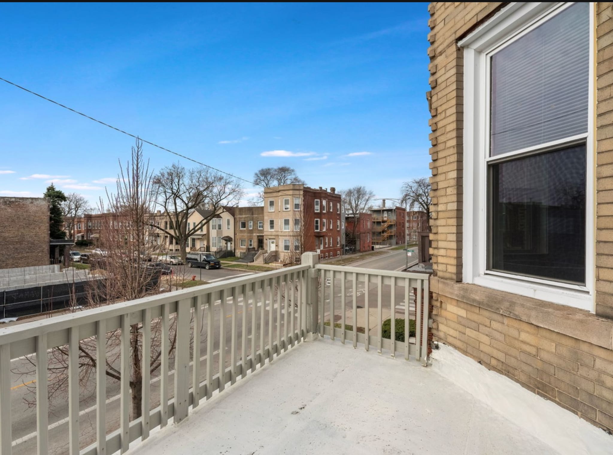 Building Photo - 738 E Marquette Rd
