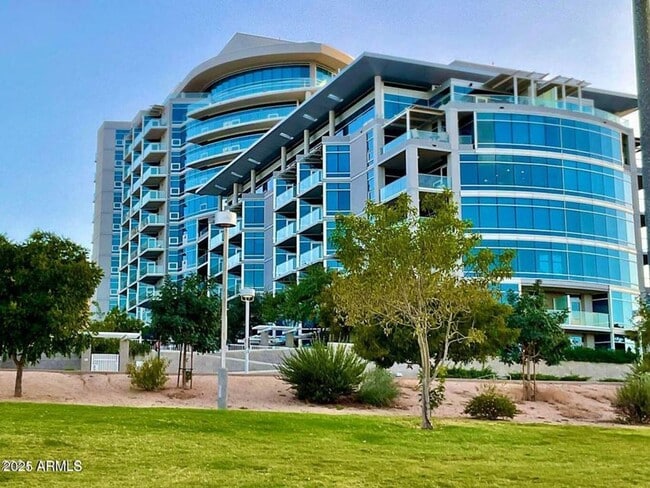 Building Photo - 2 Bedroom 2 Bathroom BRIDGEVIEW AT HAYDEN FERRY LAKESIDE CONDOMINIUM