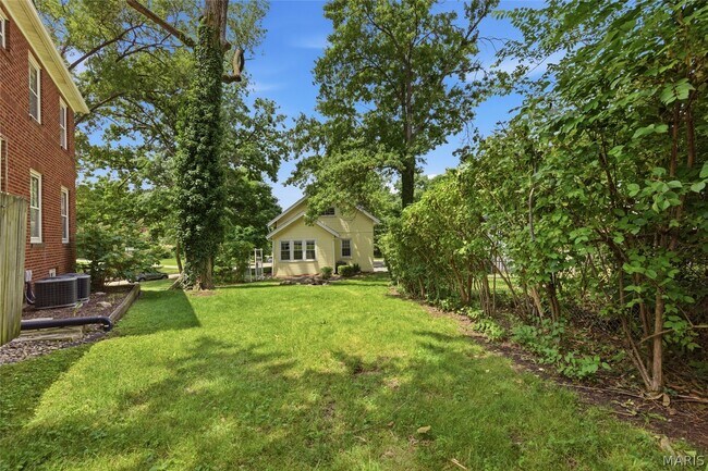 Building Photo - 7385 Arlington Dr