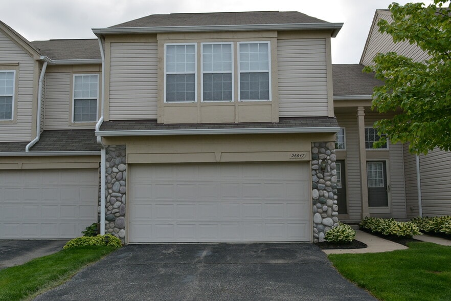 Building Photo - 26647 Kirkway Dr