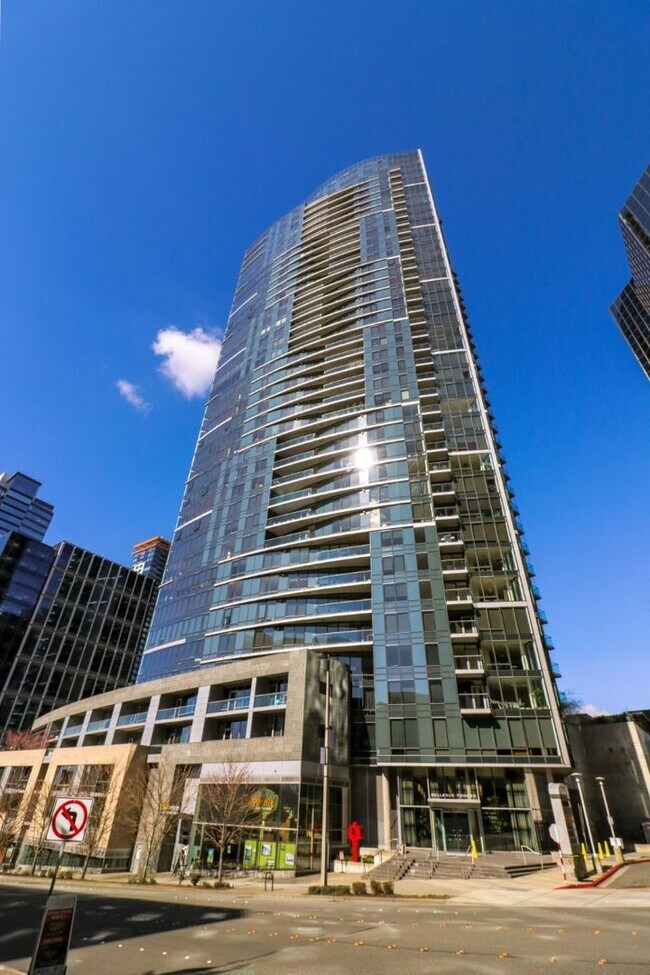 Building Photo - 1Bd/1.5BA Bellevue Condo