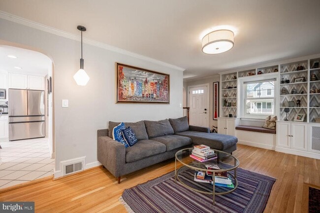 Building Photo - 6034 21st St N