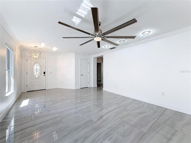 Building Photo - 12844 Oulton Cir