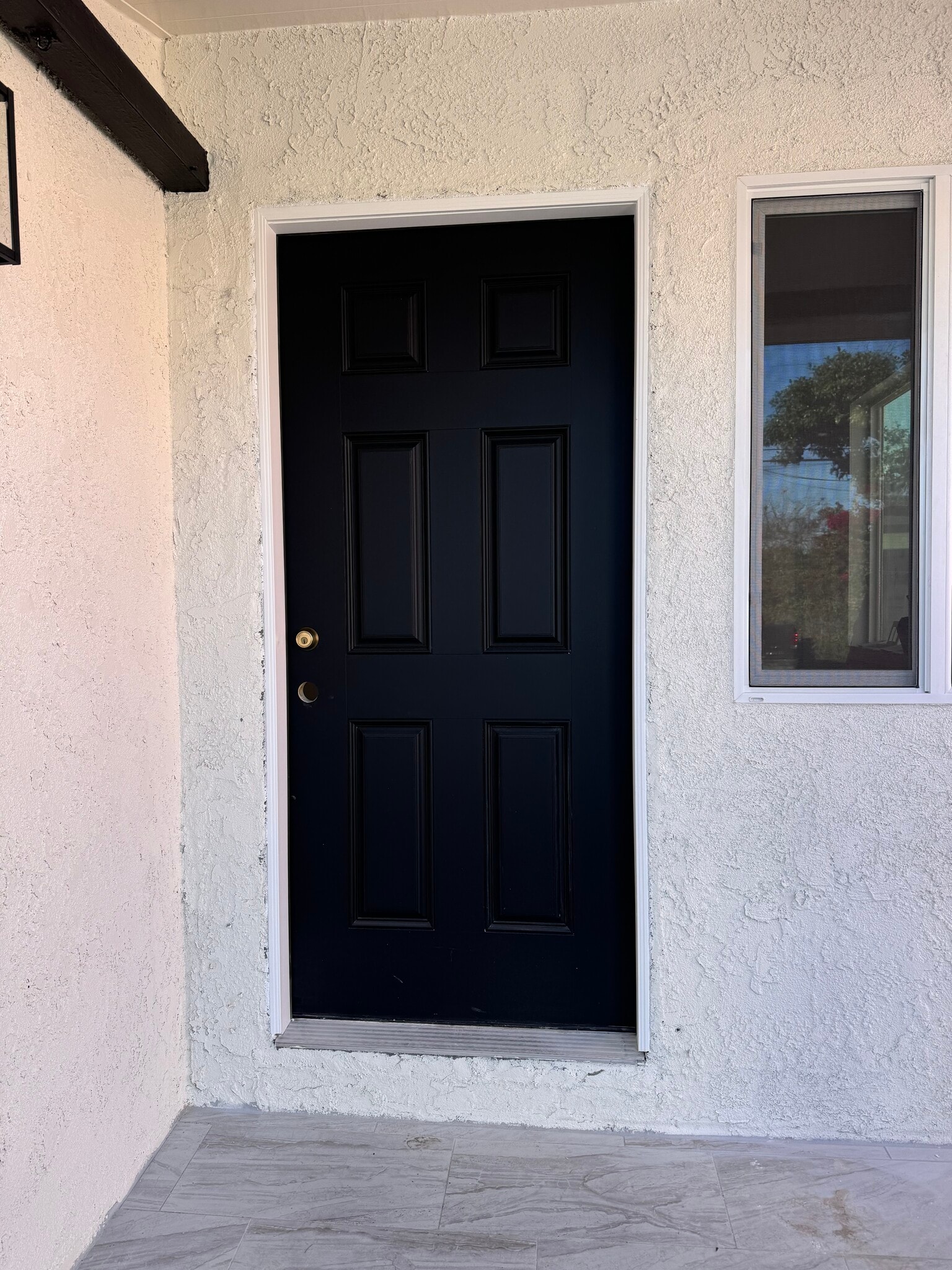 Building Photo - 1302 E Peck St