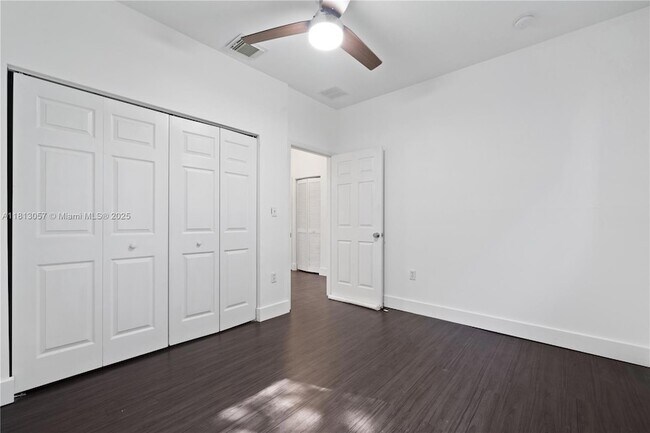 Building Photo - 1180 NE 41st Ave