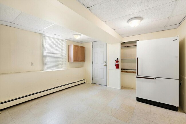 Building Photo - 520 Schuyler Ave