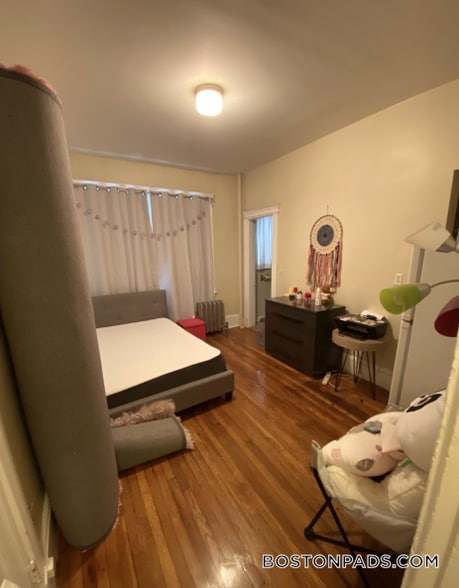 Primary Photo - 38 Hemenway St