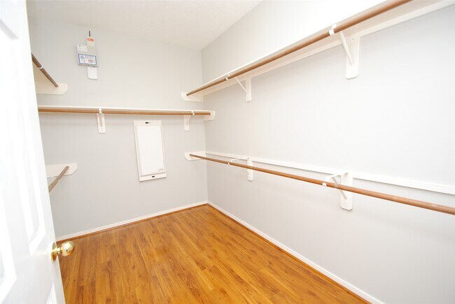 Building Photo - 1115 Oxford Mills Ln