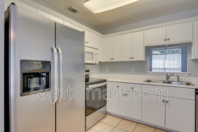 Building Photo - 324 Hornhead Dr