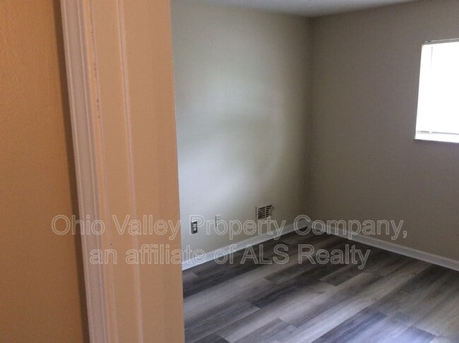 Building Photo - 3330 Breckenridge Ln