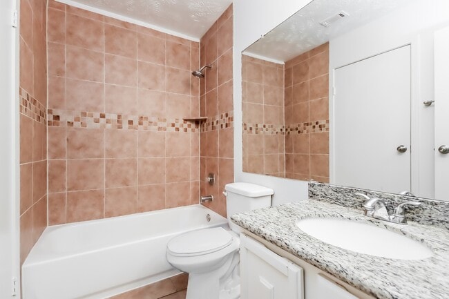 Building Photo - 3215 Birch Creek Dr