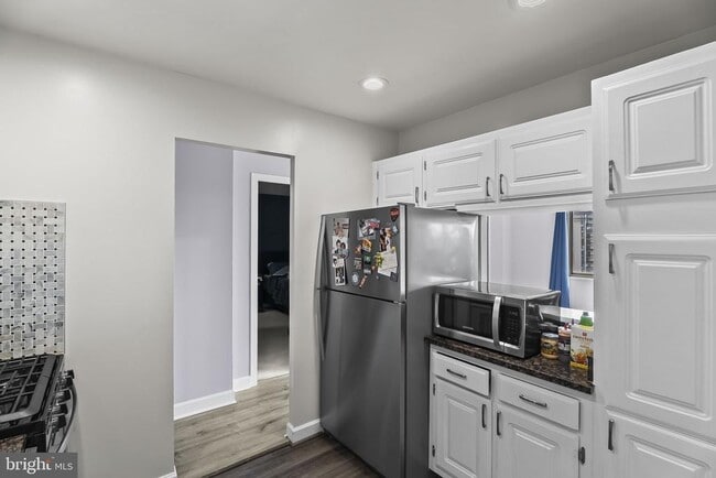 Building Photo - 5340 Holmes Run Pkwy