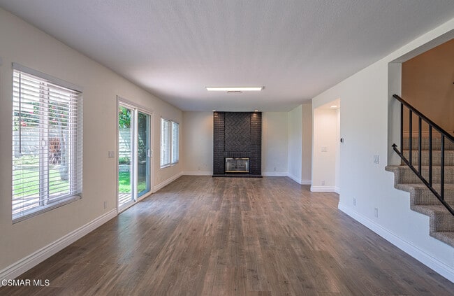 Building Photo - 1696 Shadow Oaks Pl