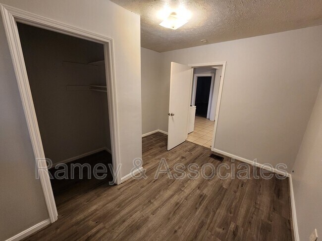 Building Photo - 1490 Clara Ave