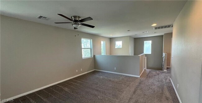 Building Photo - 6387 Ashland Crst St