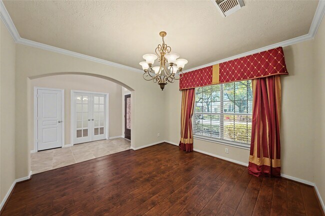 Building Photo - 17422 Memorial Blossom Dr