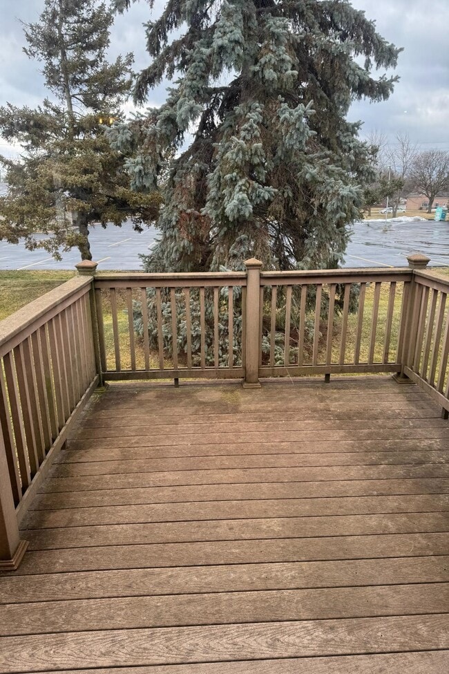 Building Photo - 11374 Celtic Manor Dr