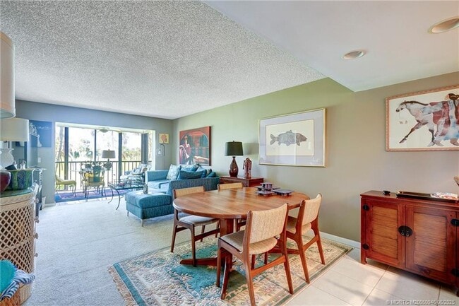 Building Photo - 5564 NE Gulfstream Way