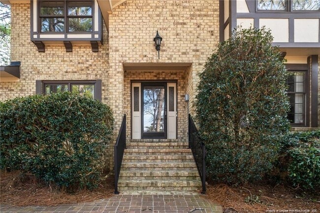 Building Photo - 6821 Thames Dr