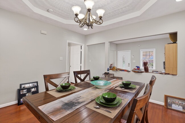 Building Photo - 2818 Tidewater Dr