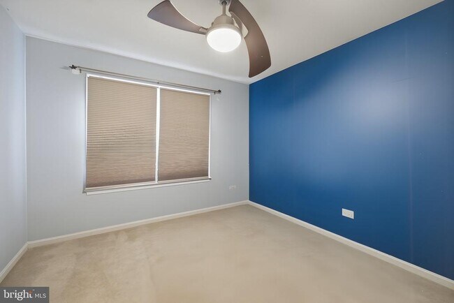 Building Photo - 10212 Winged Elm Cir