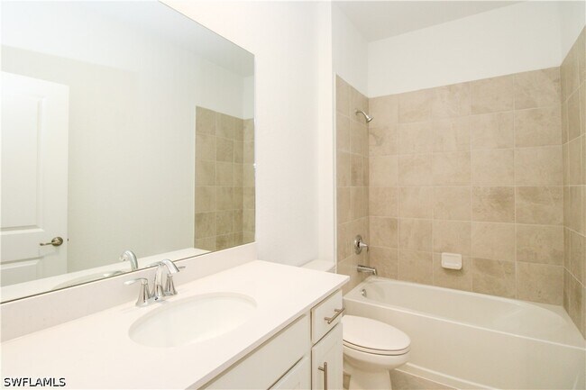 Building Photo - 2156 Dragonfruit Wy