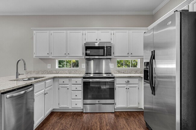 Building Photo - Spotless home in sought after Fieldstone Farms!