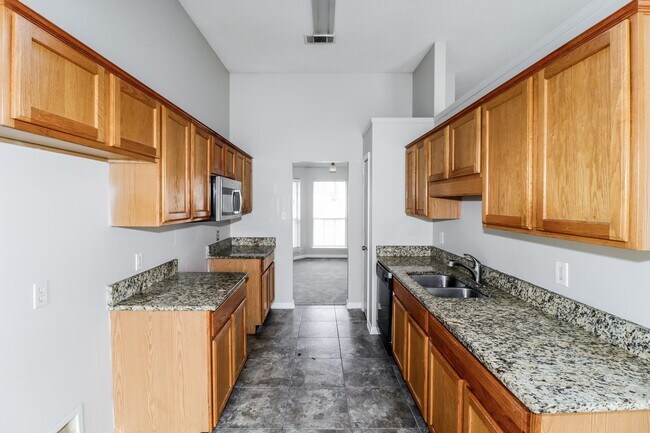 Building Photo - 5591 Autumn Valley Dr