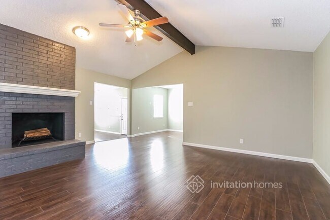 Building Photo - 713 Ridgewood Cir