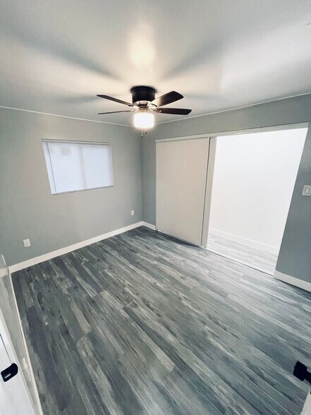 Building Photo - 10252 Vena Ave