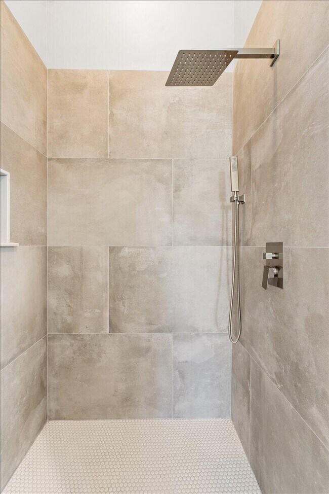 Building Photo - 1254 River Reach Dr