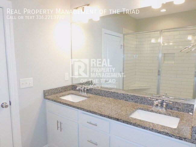 Building Photo - 6826 Magnolia Pk Ct