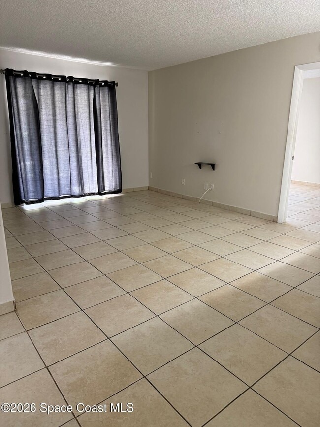 Building Photo - 1625 Sunny Brook Ln