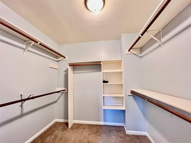 Building Photo - 11407 Briar Rose Dr
