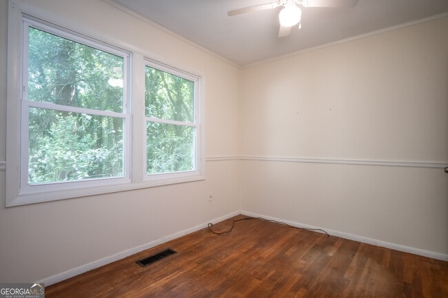 Building Photo - 175 Habersham Way