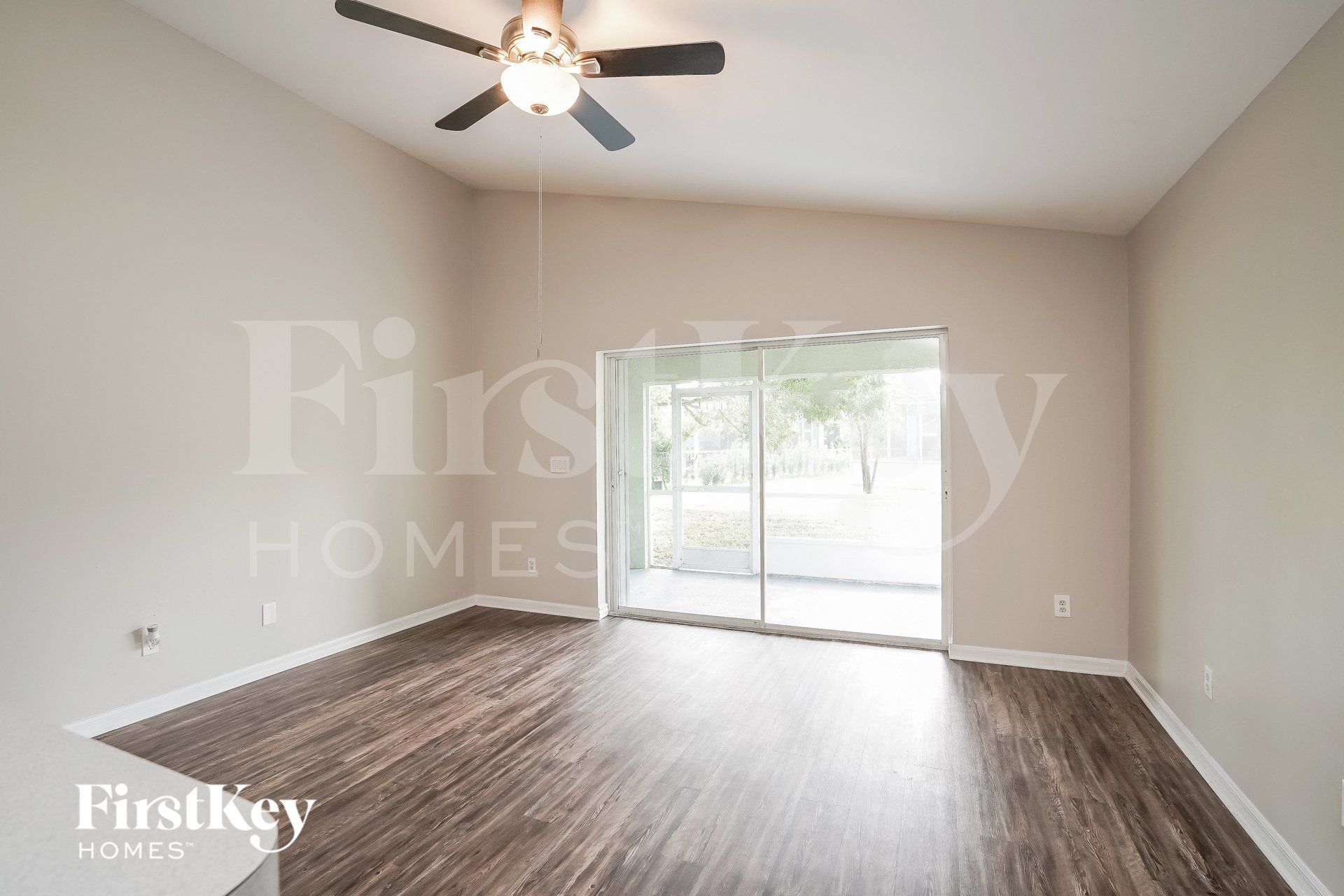 Building Photo - 1528 Graduate Ct