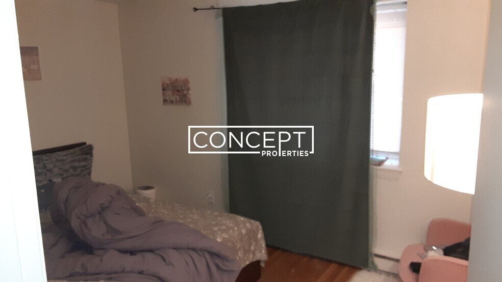 Building Photo - 365 Faneuil St