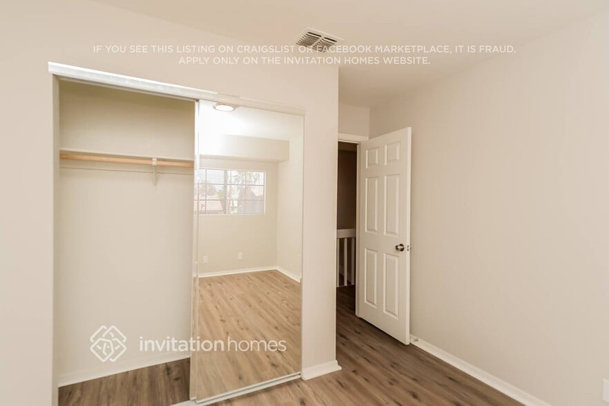 Building Photo - 1207 W Riviera Dr