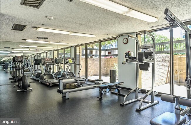 Building Photo - 5505 Seminary Rd