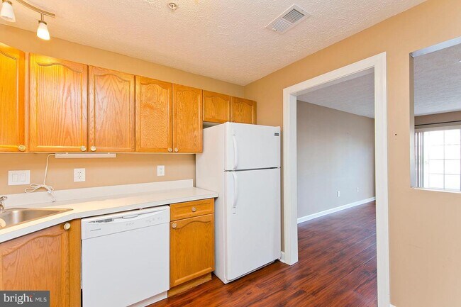 Building Photo - 117 Brookland Terrace