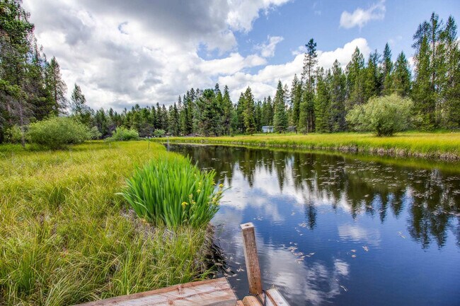 Building Photo - 17184 Island Loop Way