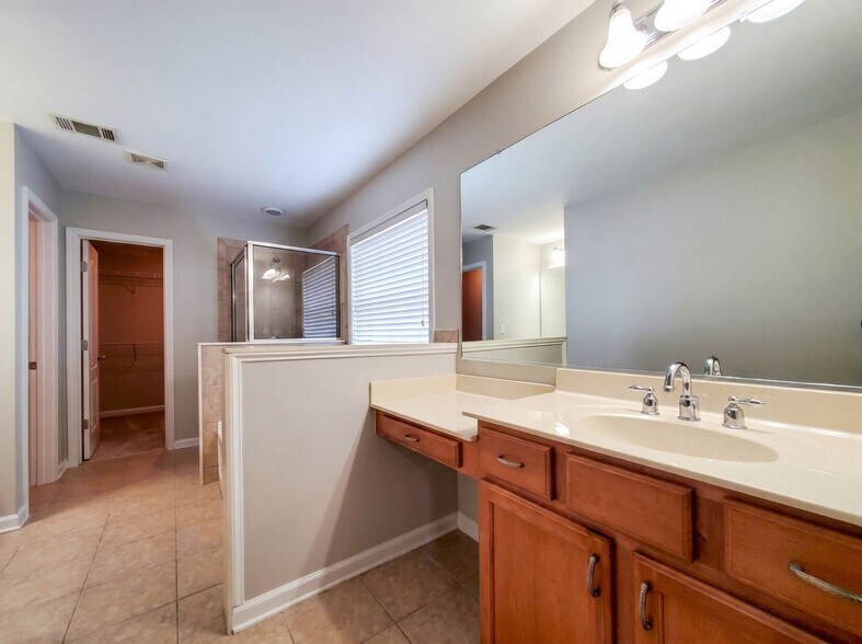 Building Photo - 3344 Archgate Ct