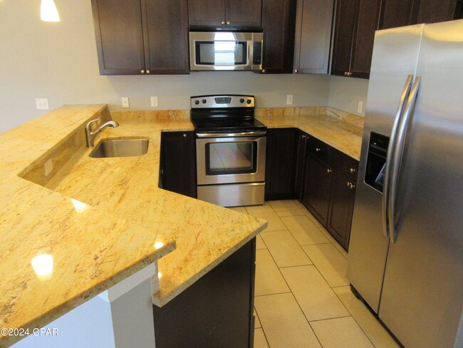 Building Photo - 2416 Astrid Ln