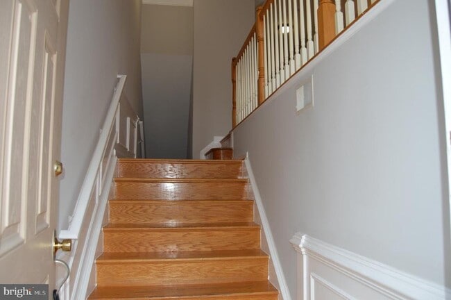 Building Photo - 4016 Timber Oak Trl