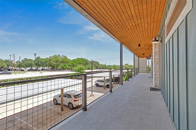 Building Photo - 4704 Sunset Trail