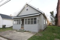 Building Photo - 2 Bedroom Newly Updated Kokomo Home!